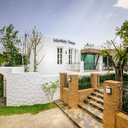 Hotel Monkey House Chiang Mai Exterior foto